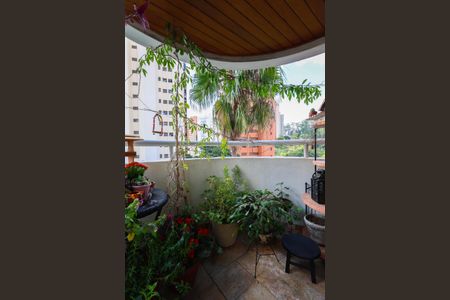Apartamento à venda com 120m², 3 quartos e 2 vagas Apartamento à venda com 120m², 3 quartos e 2 vagasVaranda da Sala