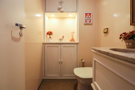 Apartamento à venda com 120m², 3 quartos e 2 vagas Apartamento à venda com 120m², 3 quartos e 2 vagasLavabo