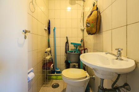 Apartamento à venda com 120m², 3 quartos e 2 vagas Apartamento à venda com 120m², 3 quartos e 2 vagasÁrea de Serviço