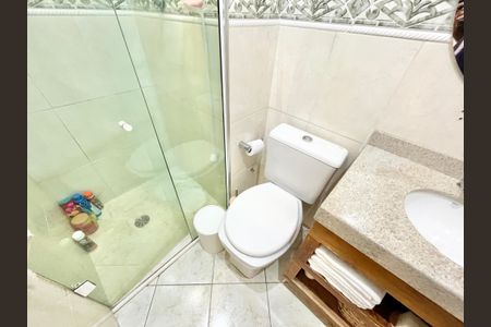 Apartamento à venda com 70m², 3 quartos e 2 vagasBanheiro