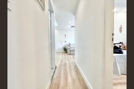 Apartamento à venda com 70m², 3 quartos e 2 vagasCorredor