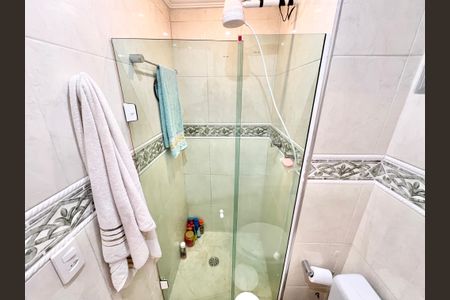 Apartamento à venda com 70m², 3 quartos e 2 vagasBanheiro