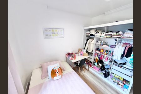 Apartamento à venda com 70m², 3 quartos e 2 vagasQuarto 2