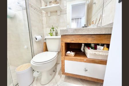 Apartamento à venda com 70m², 3 quartos e 2 vagasBanheiro da Suíte