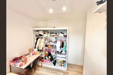 Apartamento à venda com 70m², 3 quartos e 2 vagasQuarto 2