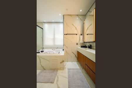 Banheiro da Suíte de casa de condomínio à venda com 1 quarto, 452m² em Colinas da Anhanguera, Santana de Parnaíba