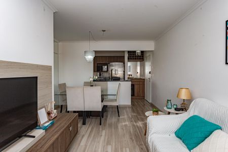 Sala de apartamento para alugar com 3 quartos, 75m² em Vila Gumercindo, São Paulo