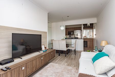 Sala de apartamento para alugar com 3 quartos, 75m² em Vila Gumercindo, São Paulo