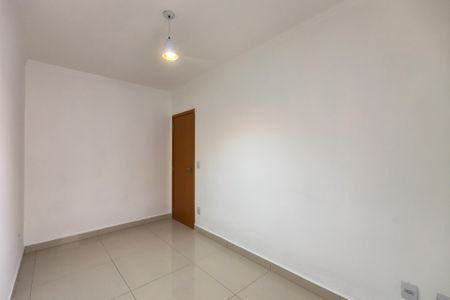 Apartamento para alugar com 70m², 2 quartos e 1 vagaQuarto