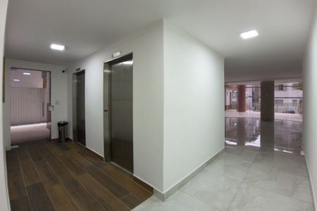 Apartamento para alugar com 70m², 2 quartos e 1 vagaHall de entrada