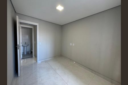 Quarto 1 de apartamento para alugar com 2 quartos, 36m² em Jaguaribe, Osasco
