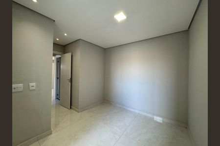 Quarto 2 de apartamento para alugar com 2 quartos, 36m² em Jaguaribe, Osasco