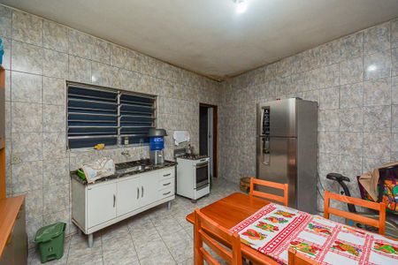 Casa à venda com 480m², 8 quartos e 8 vagasCozinha 4