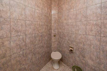 Casa à venda com 480m², 8 quartos e 8 vagasBanheiro