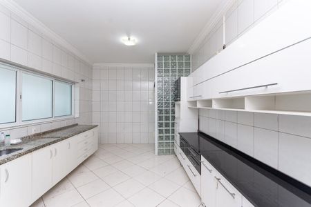 Casa para alugar com 550m², 3 quartos e 8 vagasCozinha