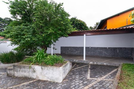 Casa para alugar com 550m², 3 quartos e 8 vagasQuintal