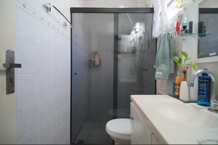 Banheiro de apartamento à venda com 1 quarto, 47m² em Centro, São Leopoldo