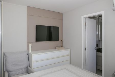 Apartamento para alugar com 76m², 2 quartos e 2 vagasSuíte