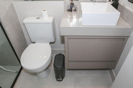 Apartamento para alugar com 76m², 2 quartos e 2 vagasBanheiro Social