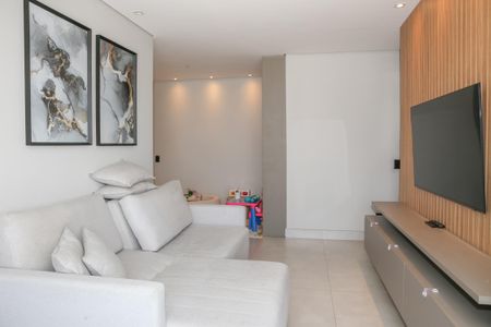 Apartamento para alugar com 76m², 2 quartos e 2 vagasSala