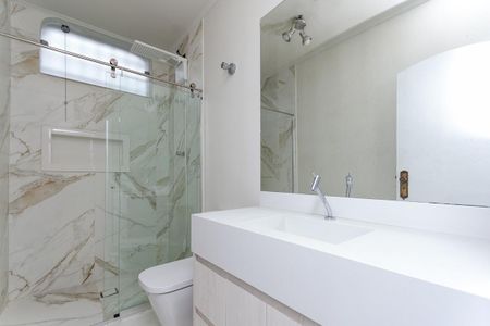 Casa para alugar com 650m², 4 quartos e 8 vagasBanheiro do quarto 2 Suíte