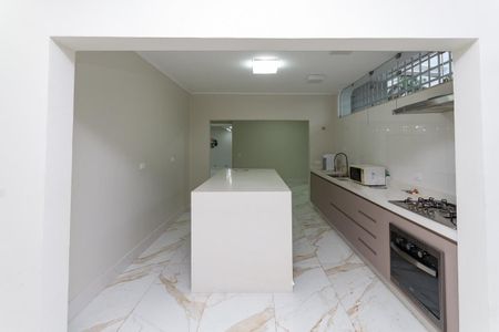 Casa para alugar com 650m², 4 quartos e 8 vagasCozinha Americana