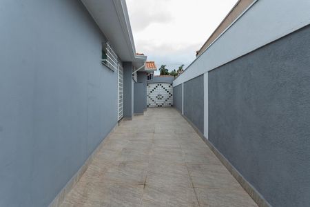 Casa para alugar com 650m², 4 quartos e 8 vagasCorredor Externo