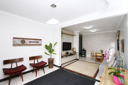 Sala de casa à venda com 4 quartos, 215m² em Paquetá, Belo Horizonte