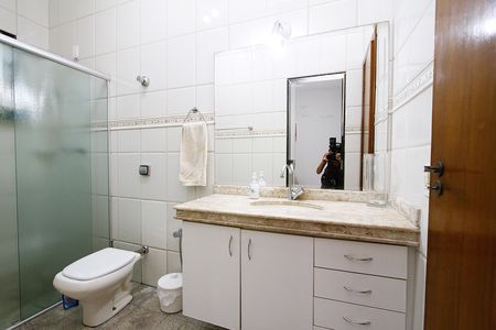 Banheiro da Suíte 2 de casa à venda com 4 quartos, 215m² em Paquetá, Belo Horizonte