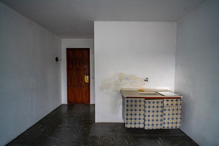 Quarto/Cozinha de apartamento para alugar com 1 quarto, 28m² em Jardim Ester, São Paulo