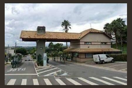 Casa de condomínio para alugar com 684m², 6 quartos e 4 vagas