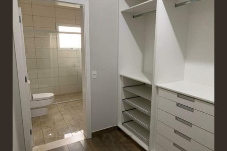 Casa de condomínio para alugar com 684m², 6 quartos e 4 vagas