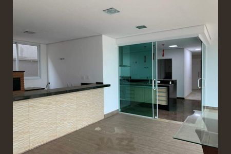 Casa de condomínio para alugar com 684m², 6 quartos e 4 vagas