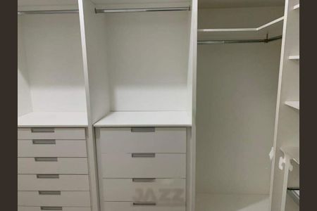 Casa de condomínio para alugar com 684m², 6 quartos e 4 vagas