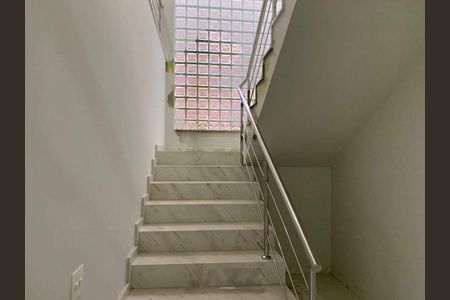 Casa de condomínio para alugar com 684m², 6 quartos e 4 vagas