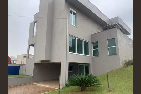 Casa de condomínio para alugar com 684m², 6 quartos e 4 vagas