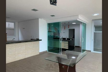 Casa de condomínio para alugar com 684m², 6 quartos e 4 vagas