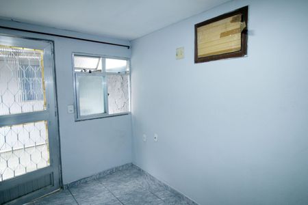 Sala - Quarto de kitnet/studio para alugar com 1 quarto, 25m² em Penha Circular, Rio de Janeiro