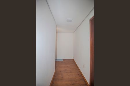 Casa à venda com 208m², 2 quartos e 2 vagas Casa à venda com 208m², 2 quartos e 2 vagasCloset