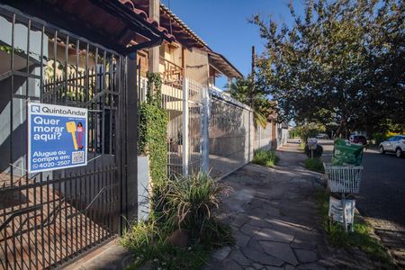 Casa à venda com 208m², 2 quartos e 2 vagas Casa à venda com 208m², 2 quartos e 2 vagasfachada/Placa