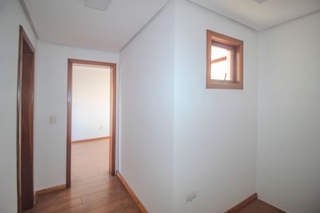 Casa à venda com 208m², 2 quartos e 2 vagas Casa à venda com 208m², 2 quartos e 2 vagasCloset