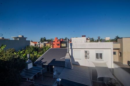 Casa à venda com 208m², 2 quartos e 2 vagas Casa à venda com 208m², 2 quartos e 2 vagasVista
