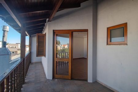 Casa à venda com 208m², 2 quartos e 2 vagas Casa à venda com 208m², 2 quartos e 2 vagasSacada