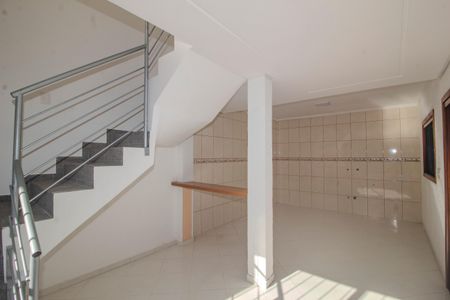 Casa à venda com 208m², 2 quartos e 2 vagas Casa à venda com 208m², 2 quartos e 2 vagasSala/Cozinha