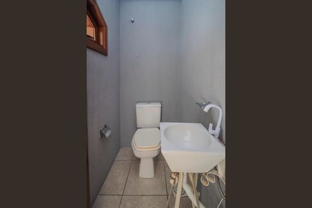 Casa à venda com 208m², 2 quartos e 2 vagas Casa à venda com 208m², 2 quartos e 2 vagasBanheiro