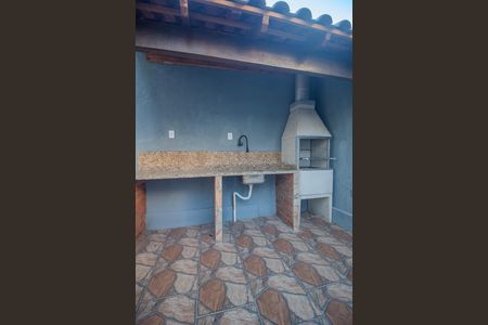 Casa à venda com 208m², 2 quartos e 2 vagas Casa à venda com 208m², 2 quartos e 2 vagasChurrasqueira