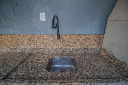 Casa à venda com 208m², 2 quartos e 2 vagas Casa à venda com 208m², 2 quartos e 2 vagasChurrasqueira