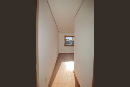 Casa à venda com 208m², 2 quartos e 2 vagas Casa à venda com 208m², 2 quartos e 2 vagasCorredor