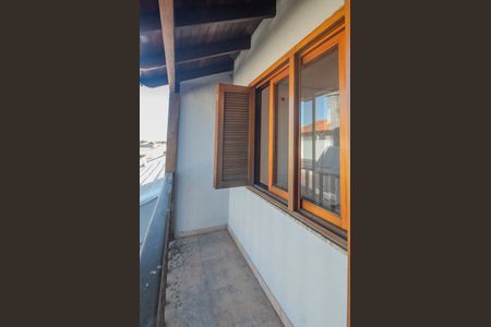 Casa à venda com 208m², 2 quartos e 2 vagas Casa à venda com 208m², 2 quartos e 2 vagasSacada