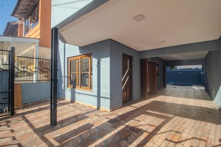Casa à venda com 208m², 2 quartos e 2 vagas Casa à venda com 208m², 2 quartos e 2 vagasGaragem